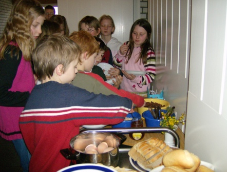 2007  Jungschar Kieler Umschlagswochenende im Gemeindehaus Frhstck