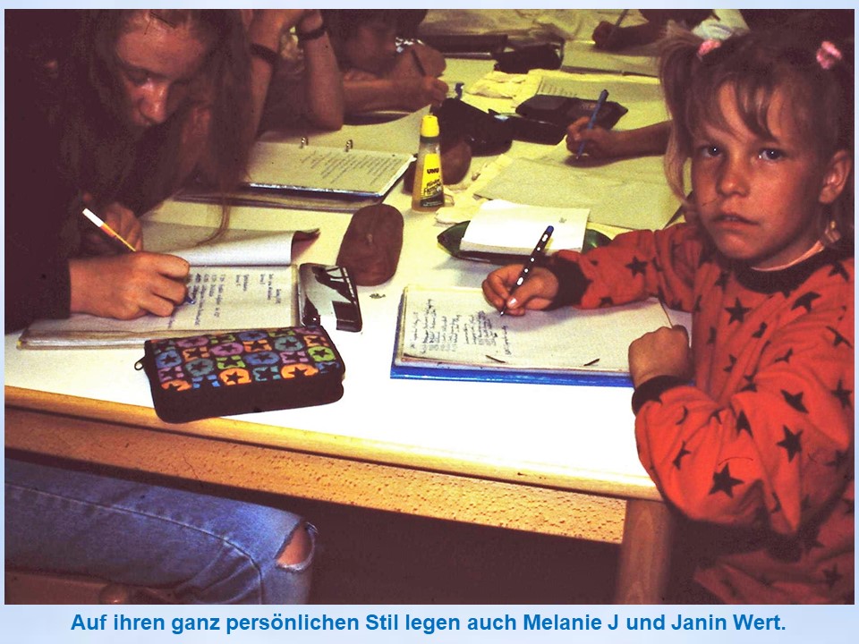 Bad Iburg 1996  Kinder schreibnen an Tagebüchern