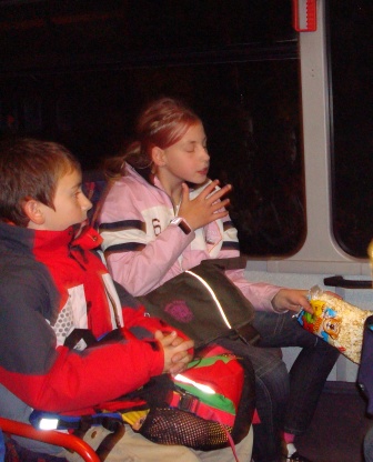 2008 Plön Ausflug Jungschar Trinitatis im Zug zurück