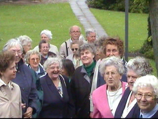 vor der Kirche Krooger Senioren Sterup